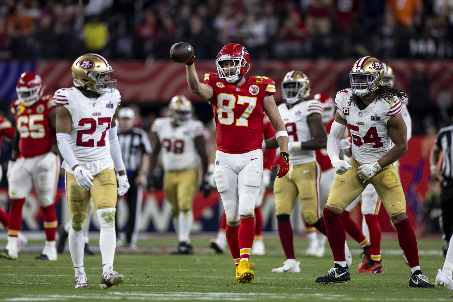 古巴在美国职业棒球大联盟开幕日创下棒球运动员纪录 ，多米尼加人占绝大多数.