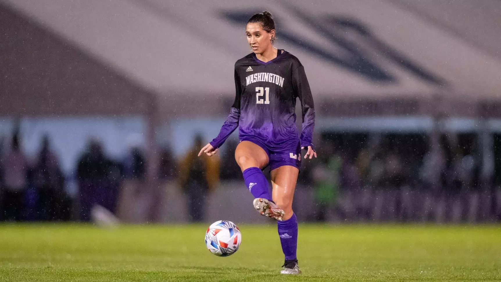 阿伦29+16 卡斯尔两双 米切尔25分骑士胜马刺.